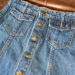 (BRAND NEW) Buttoned Denim Skirt