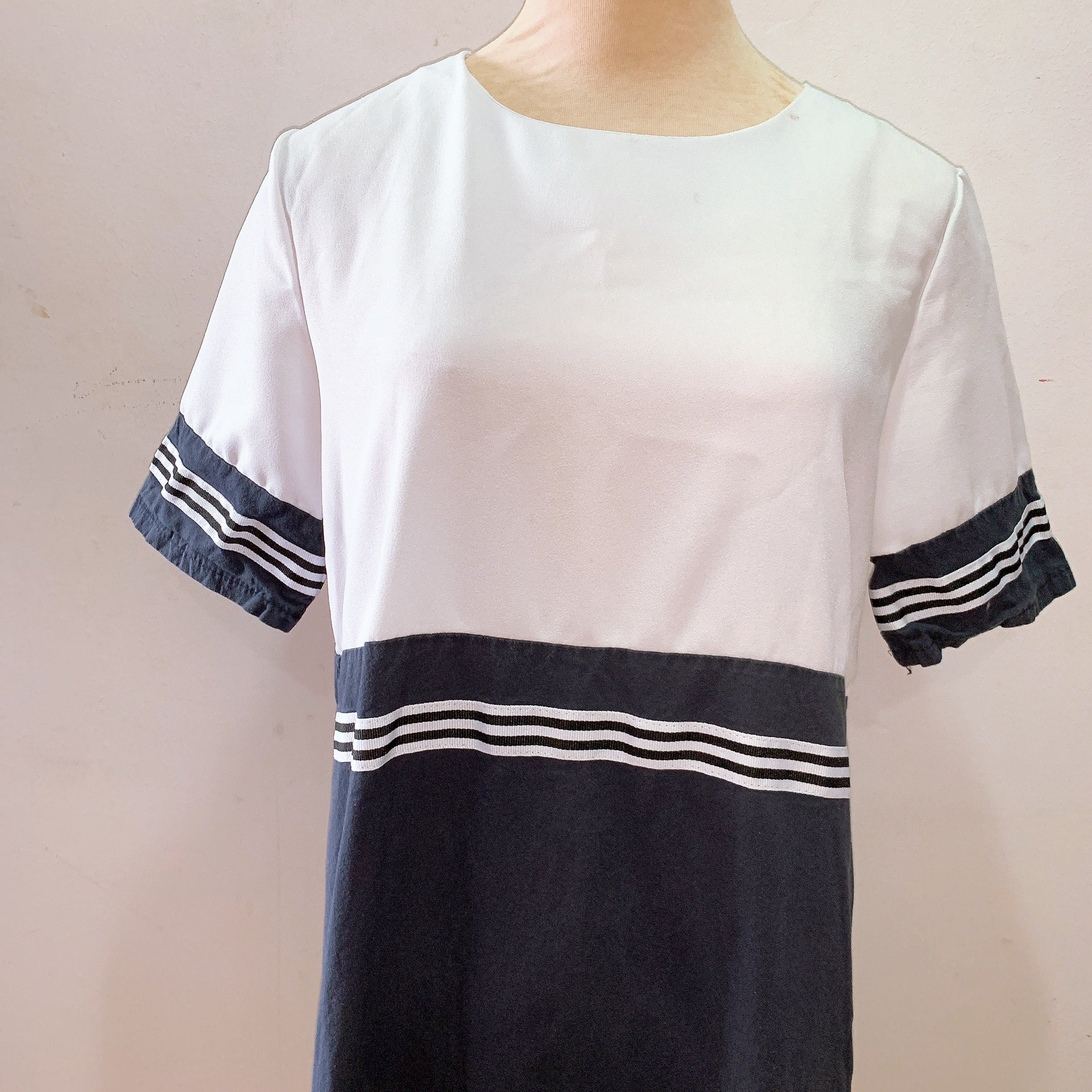 (BRAND NEW) Navy Colourblock Structured Dress